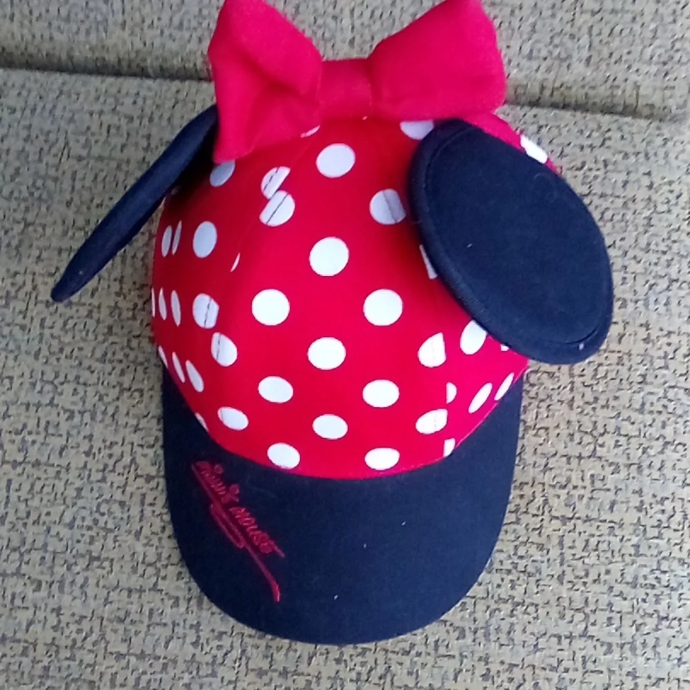 DISNE Polka Dot Minnie Mouse Style Baseball Cap with Bow and Ears SIZE 4-5 YEARS